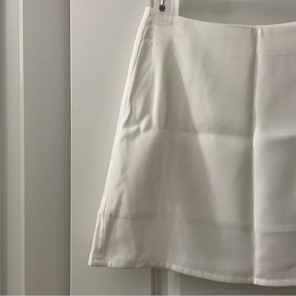 Cider White Mini Skirt NWT - Picture 5 of 7